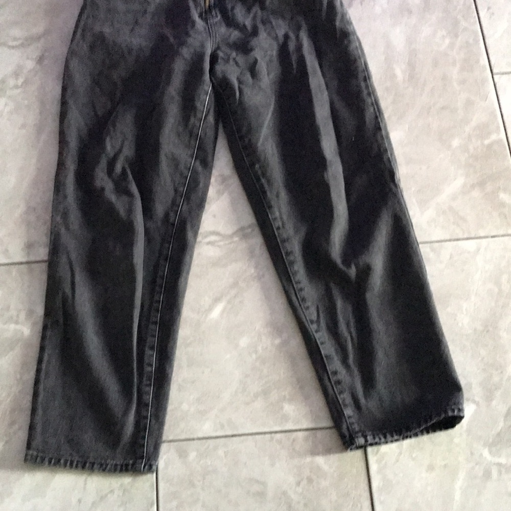 FOREVER 21 Women Vintage Style Black Wash Jeans | 28 - Picture 9 of 13